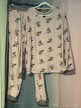 Mickey Mouse Pink Thermal Pajama Set